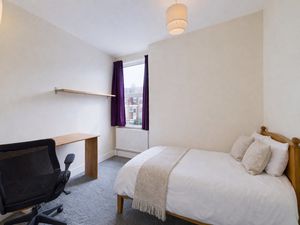 Photo 19- click for photo gallery